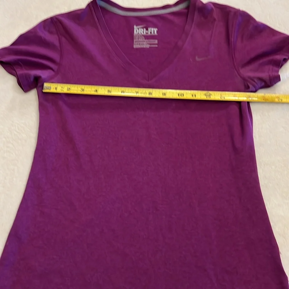 Nike‎ dri fit Tshirt